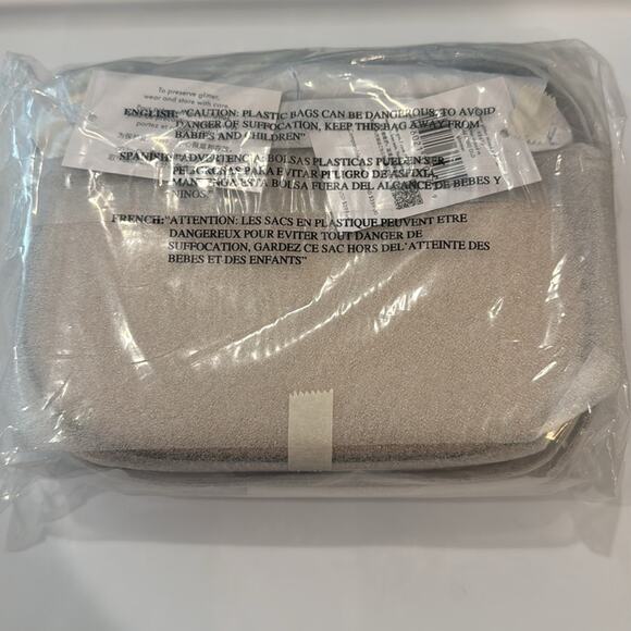 kate spade Glimmer Oval Camera Bag - Gold Retail $299 - Picture 6 of 6